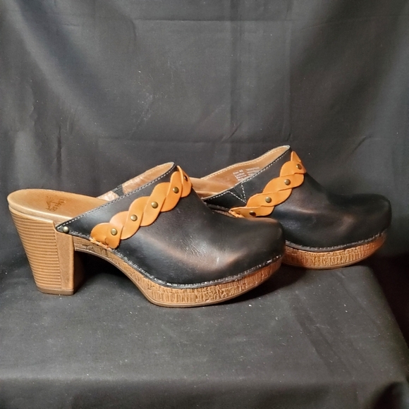 Dansko Rach Clogs - Picture 6 of 10
